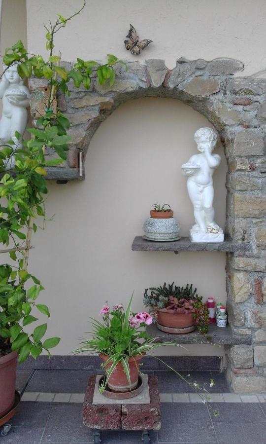 Ca' Pietra Di Nonno Pietro Acomodação com café da manhã Gavardo Exterior foto